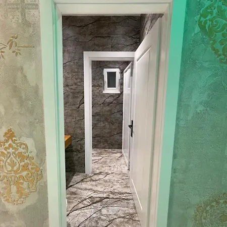 Elezi 2 Villa Tirana
